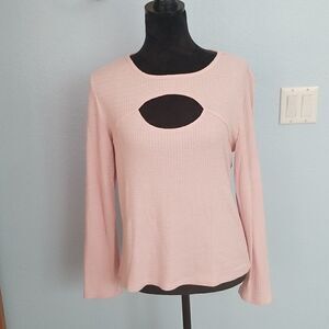 Lifestyle cutout top 